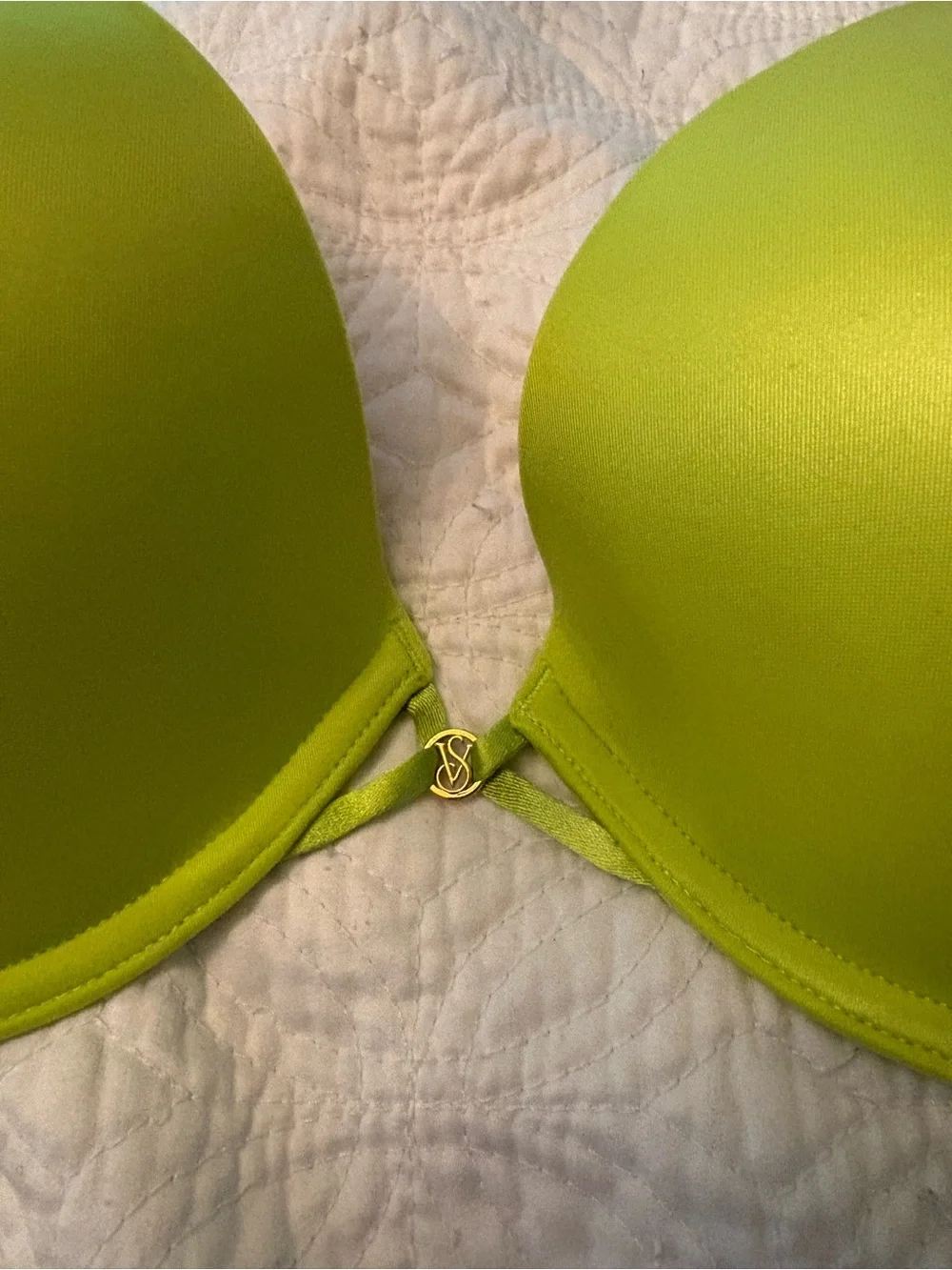 NWT Victorias Secret Lightly Lined Underwire Bra in Lime Green sz 36D